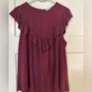 Evereve Adrienne Ruffled Sleeveless‎ Top Purple size L